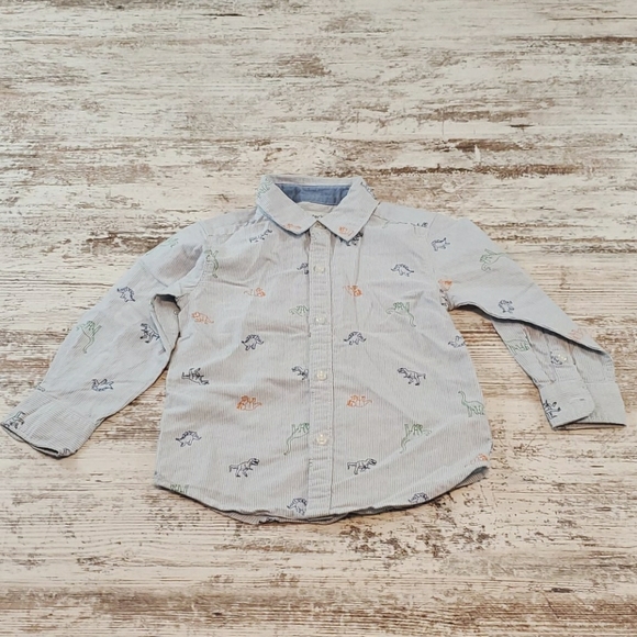 Carter's Other - Boys Carter's shirt size 3T